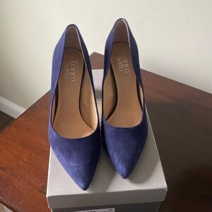 NWOT Franco Sarto L-Palma blue suede block pumps